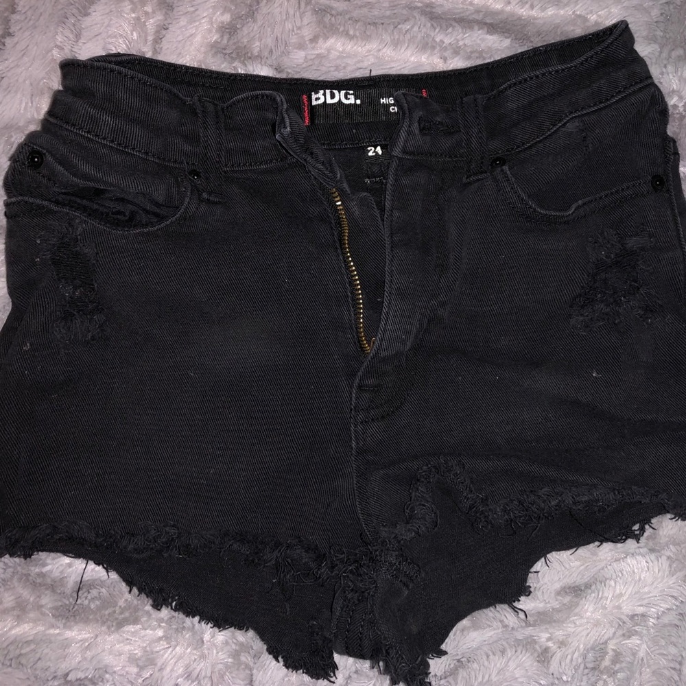 Black distressed shorts